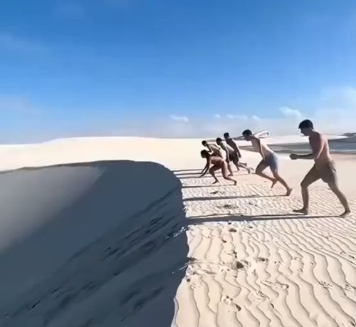 Пустыня тысячи озёр⁠⁠
