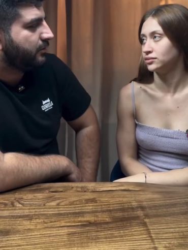Ей и не нужно ничего делать