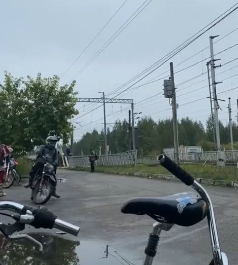 Аккуратнее нужно из гиперпространства вываливаться