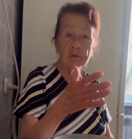 Бабуля 93 года
