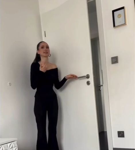 Скрипучая дверь