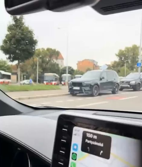Самокритично
