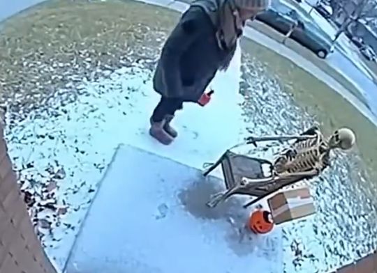 Не трогай чужое