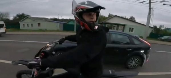 Махач на дороге