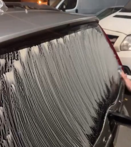 Даня, сверни, где потише