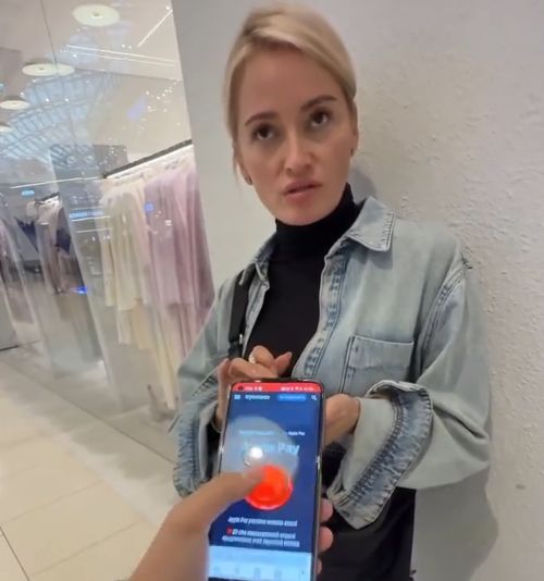 Пранк в ТЦ с Apple Pay