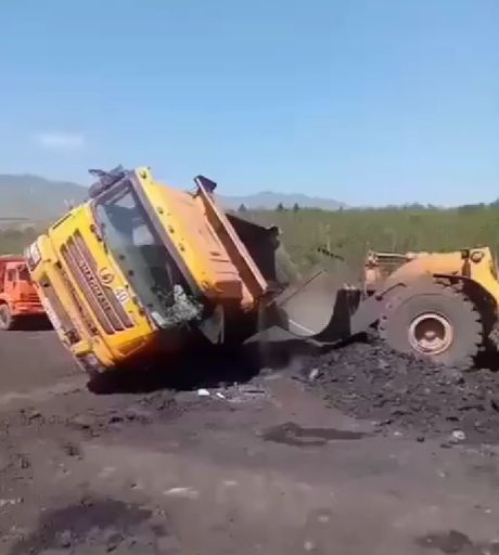 Самосвал который отказывается работать