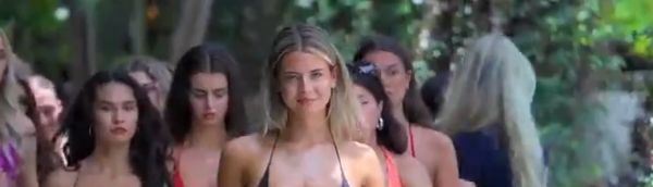 Девушка успешно прошла кастинг и стала моделью