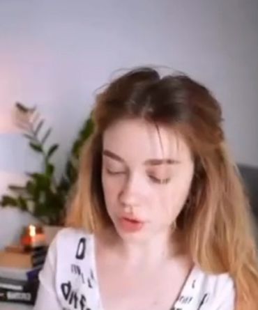 Очередной зумерский тренд — сосать пустышки