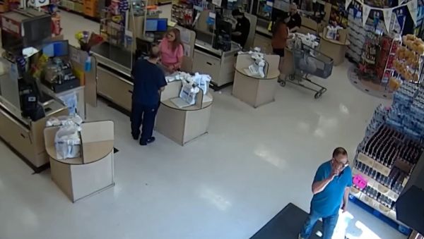 Тяжёлые будни продавцов-кассиров в Альбукерке