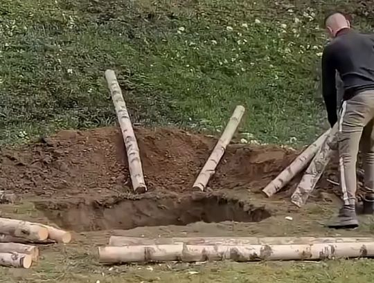 Землянка из березы⁠⁠