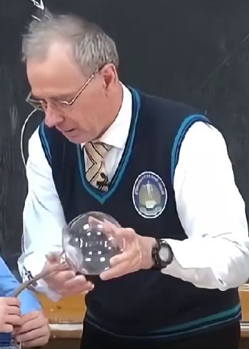 Немного физики