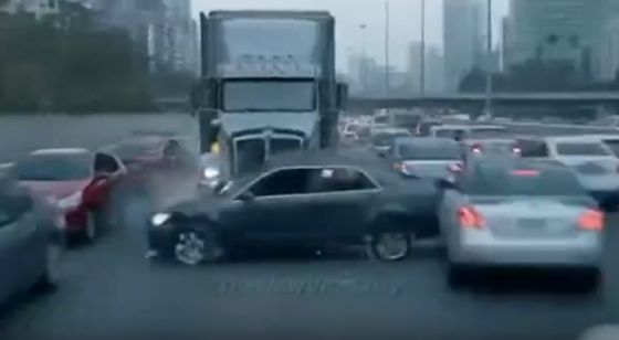 Популярное в США видео об индийских дальнобойщиках