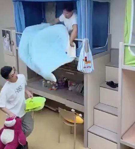 Как китайцы уживаются в общежитии⁠⁠