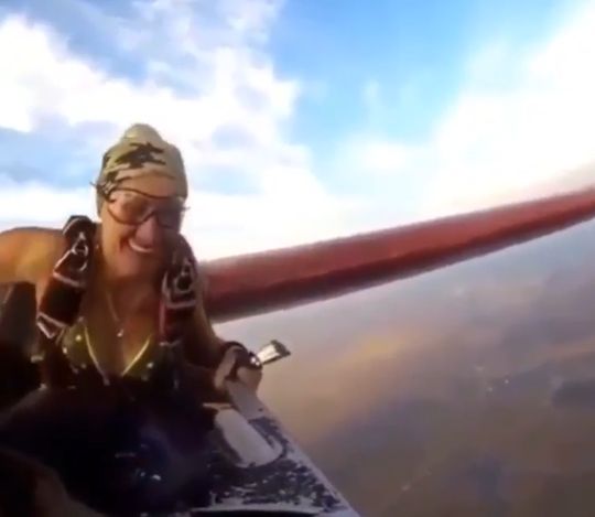 Прыжок с парашютом