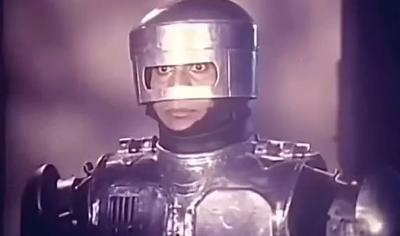 Приключение РобоКопа в Индии