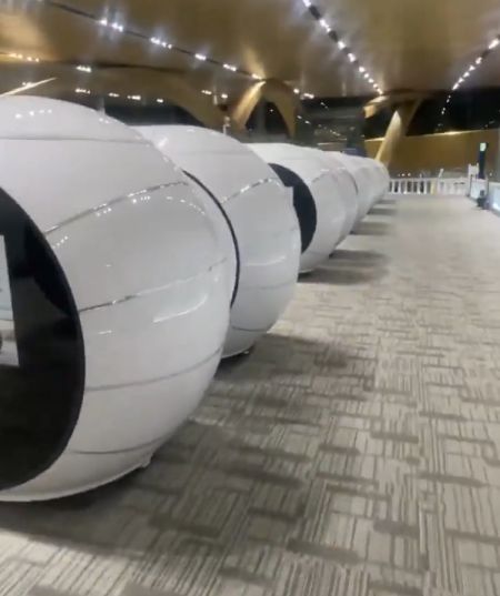 Капсулы для сна в аэропорту Куньмина в Китае