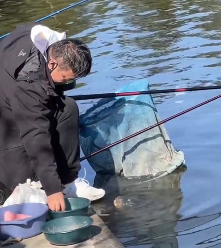 Рыбак и его любимчик