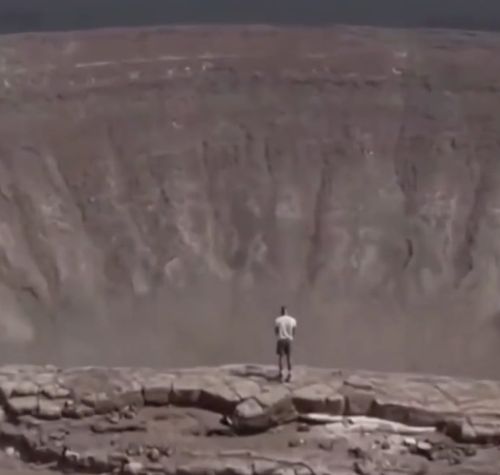 Гигантские размеры аризонского метеоритного кратера