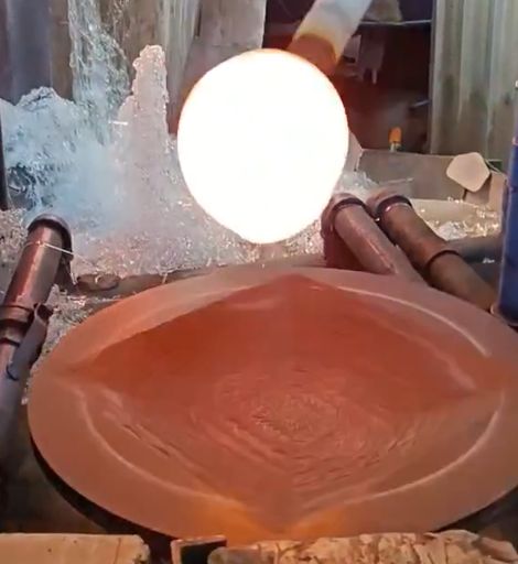 Центробежное литье стеклянной посуды⁠⁠