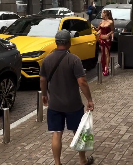 Тьфу ты, пельмени забыл купить!