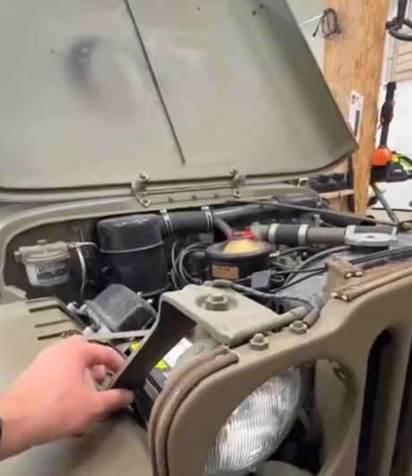 Удобная приспособа на стареньком джипе?⁠⁠