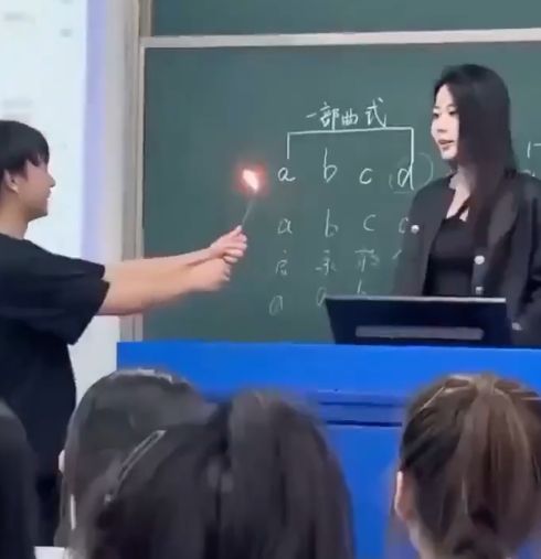 Находчивый парнишка порадовал учительницу