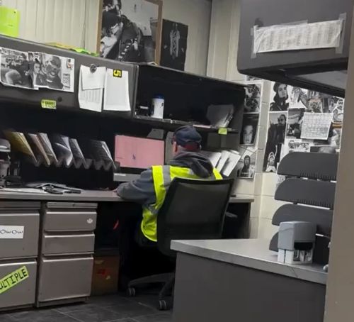 Ему виднее⁠⁠