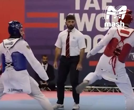 Убийственный хай-кик в исполнении Денниса Баретты на чемпионате Италии по тхэквондо