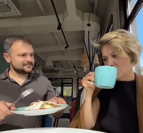 Когда мужу принесли еду первому⁠⁠