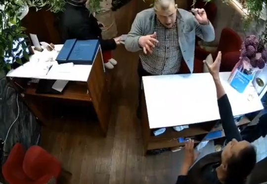 Быдло в ульяновском ресторане