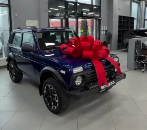 Новые «Нивы» начинают ломаться уже прямо в салоне