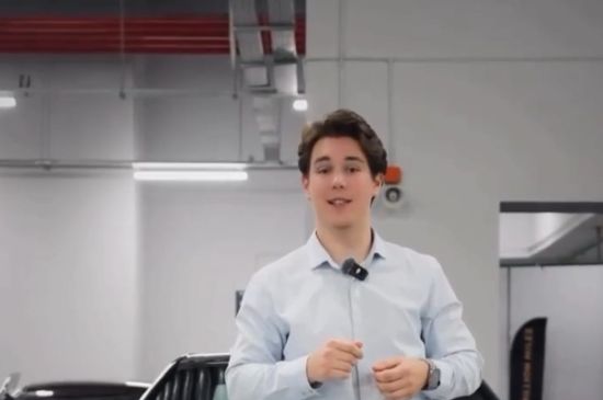 Блогер рассказал, во сколько обойдётся самое дешёвое корыто из Германии, если пригнать её в Россию