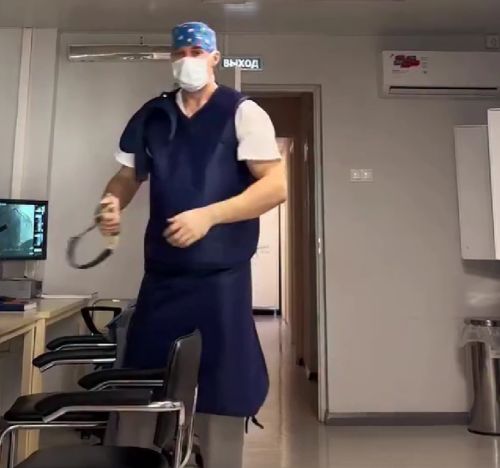 Работа. Женщина 58 лет. Инфаркт. Остановка сердца⁠⁠