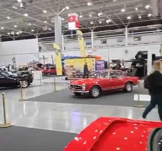 Бог создал труд и обезьяну, чтоб получился человек⁠