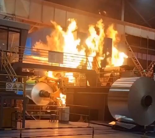 Система автоматического пожаротушения в действии⁠⁠