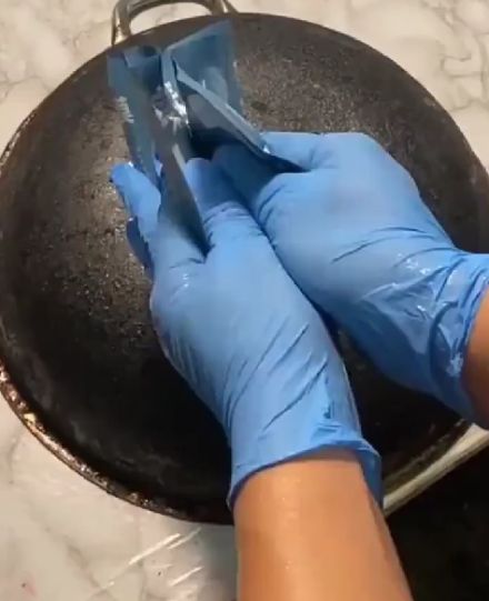 Как почистить днище