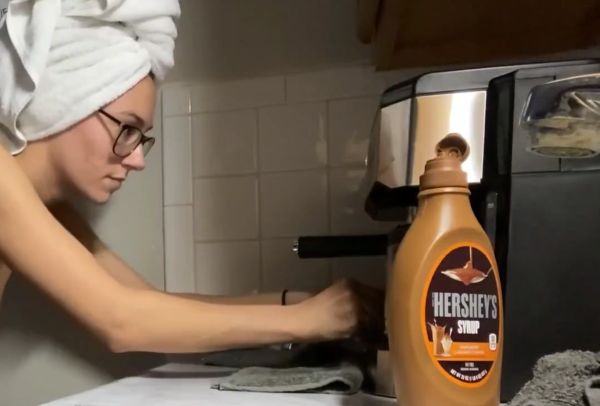 Как Вам такая барриста?⁠⁠