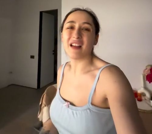 Как всегда недовольна