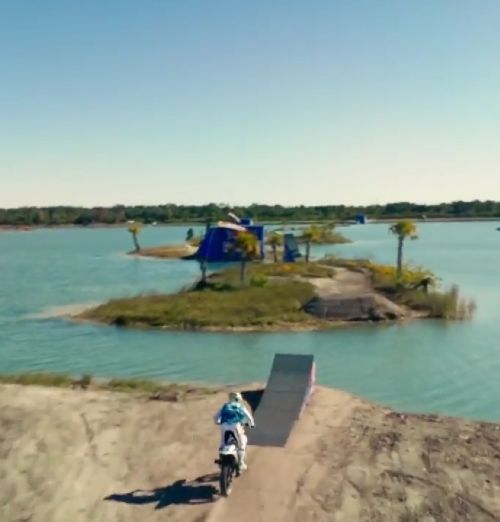 Очередной мотоциклетный редбуловец