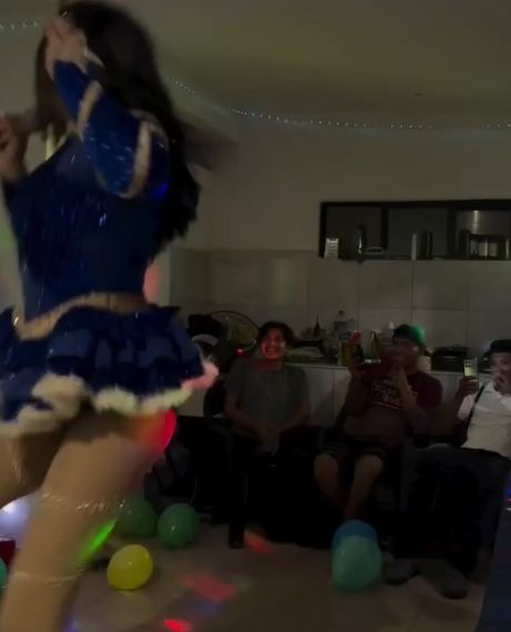 Тамада веселый и конкурсы интересные