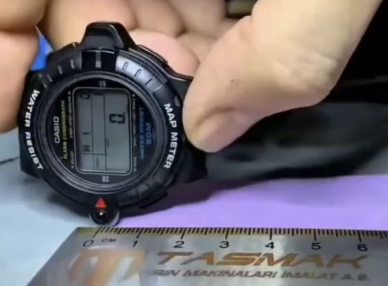 Часы Casio 1989 года можно использовать, как линейку
