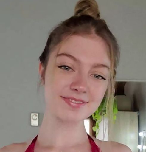 Леди в красном