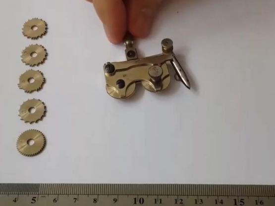 Чертежная ручка Riefler с пунктирной линией из 1940-ых