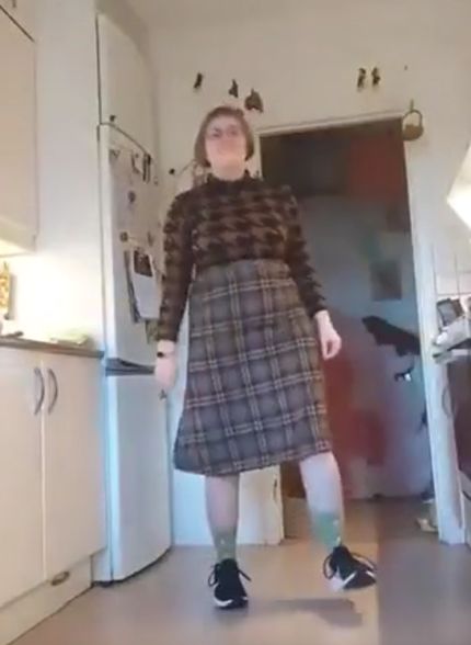 Дед неси таблетки, мать...