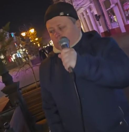 Талантище! "Осколок льда" на улице