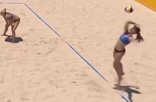 Женский пляжный волейбол — это не только красиво, но и зрелищно⁠⁠