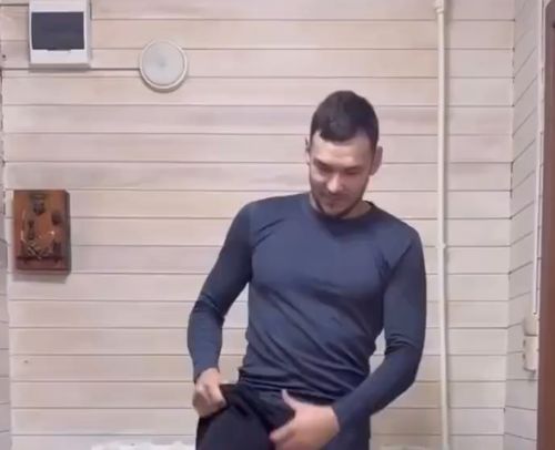 Подготовка перед длительной поездкой на снегоходе. Якутия