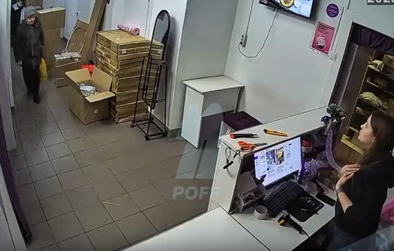 Очередная серия: "Будни ПВЗ" (Пушкино,Мос.обл)