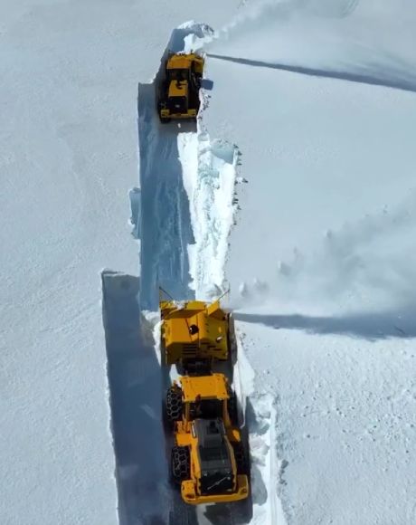 Снегоуборочная техника